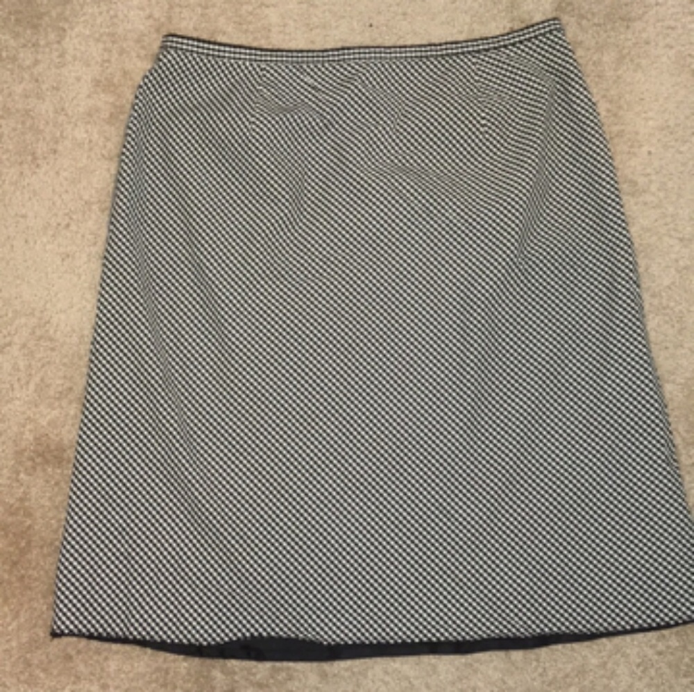 Liz Claiborne Lizsport fully lined skirt